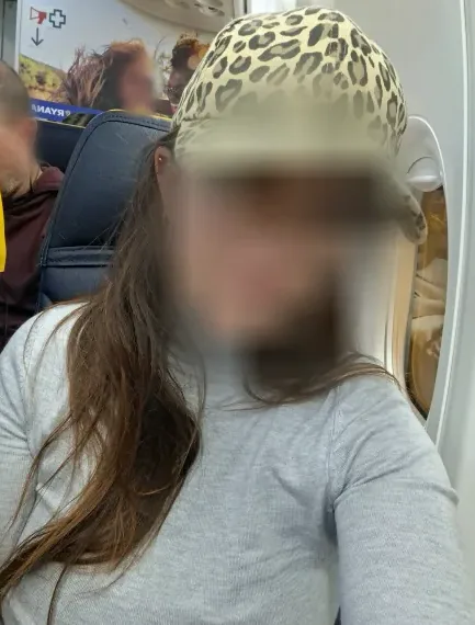 Anna, 33