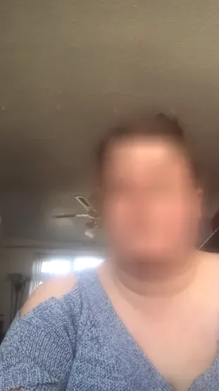 Denise, 28