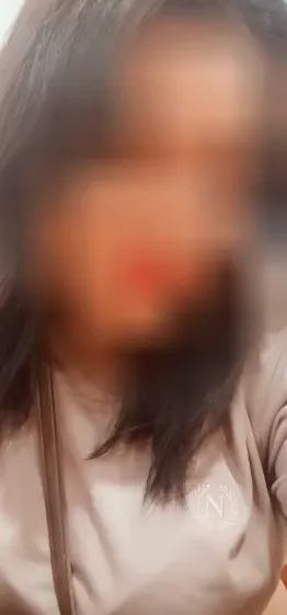 Emma, 34