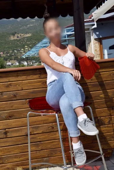Jacqueline, 34