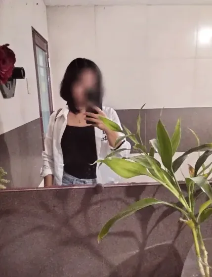 Katharina, 25