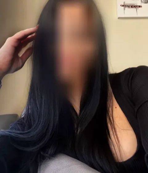 Katrin, 36