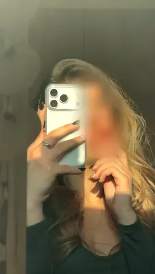 Leonie, 20