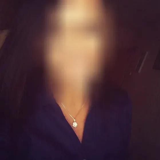 Mia, 31