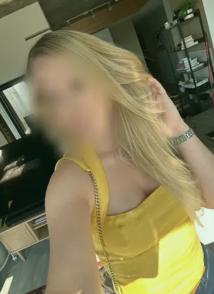 Stefanie, 37