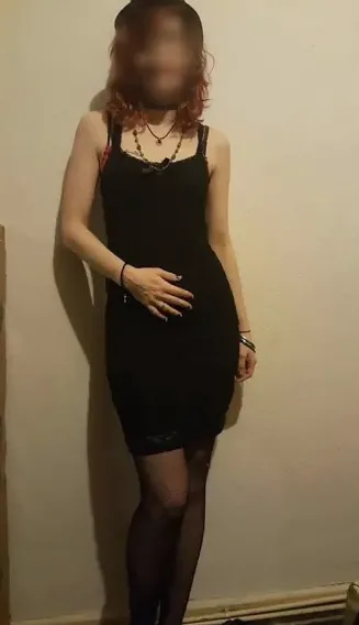 Vivien, 35