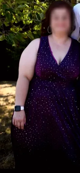 Yasmin, 29