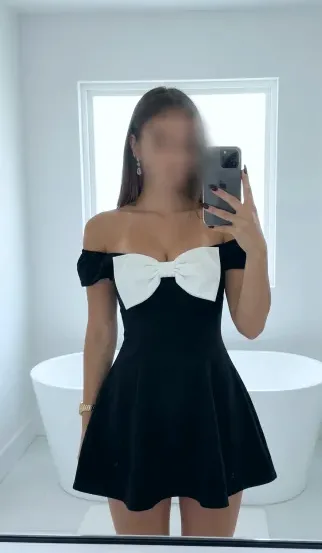 Zeynep, 28